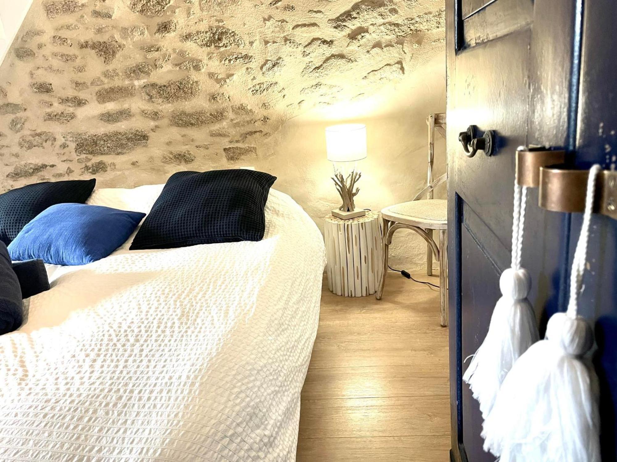 Maison Maillots Et Bigorneaux, 15 Pers, Jacuzzi, 40m De La Holiday home *